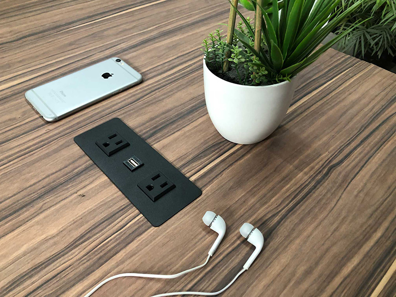 Centro de Energia para Mesa de Juntas Bari 3