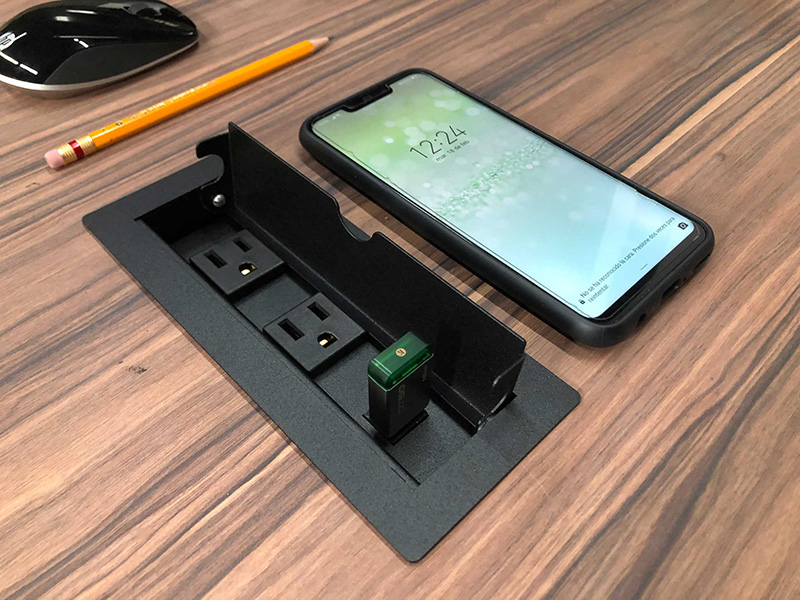 Centro de Energia para Mesa de Juntas Bari G 4