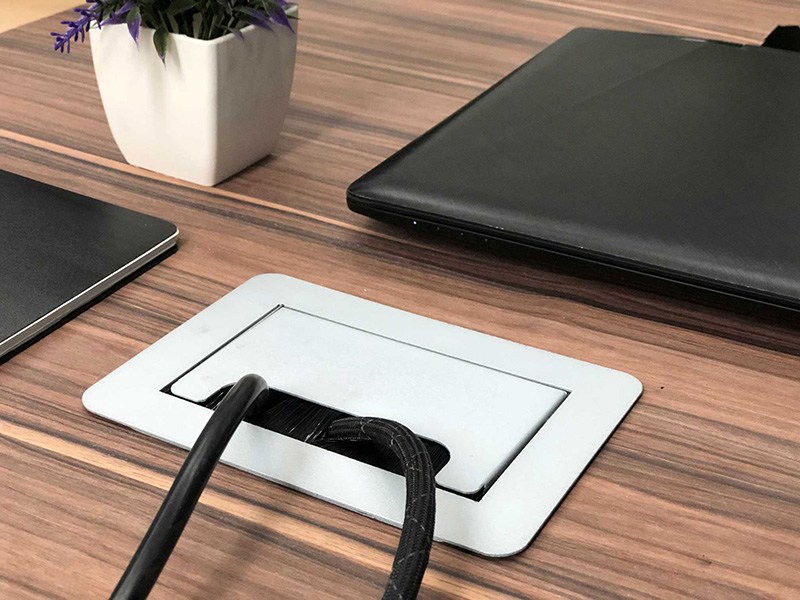 Centro de Energia para Mesa de Juntas Split Mini RJ45 3