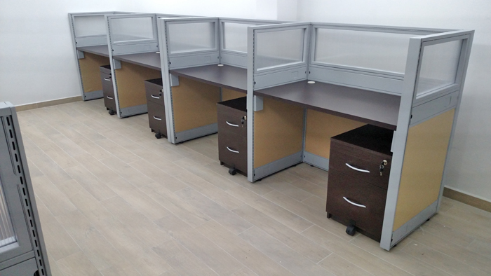 Caballeriza Para Call Center 10 Lugares