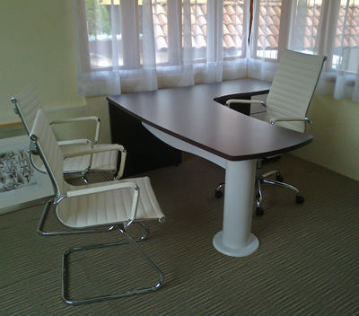 Escritorio Secretarial en Forma de L